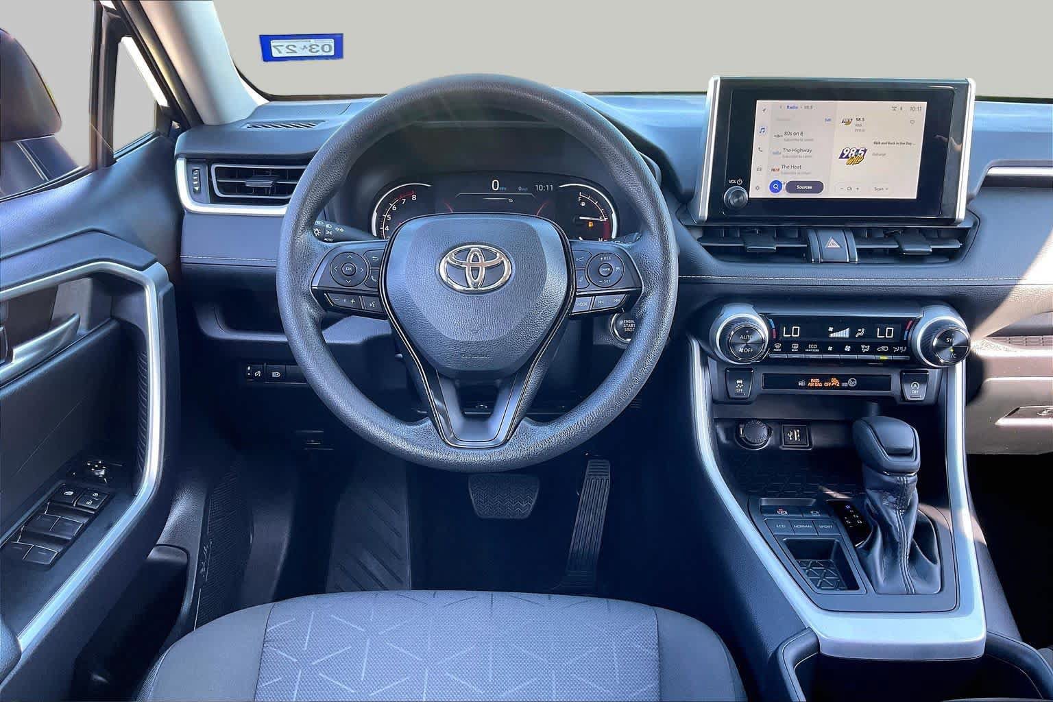 Used 2025 Toyota RAV4 XLE FWD image 6