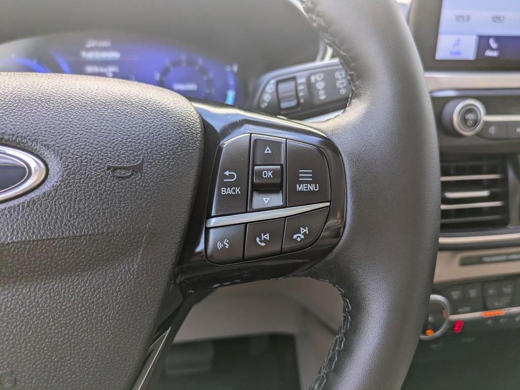 Used 2022 Ford Escape Titanium AWD/4WD image 29