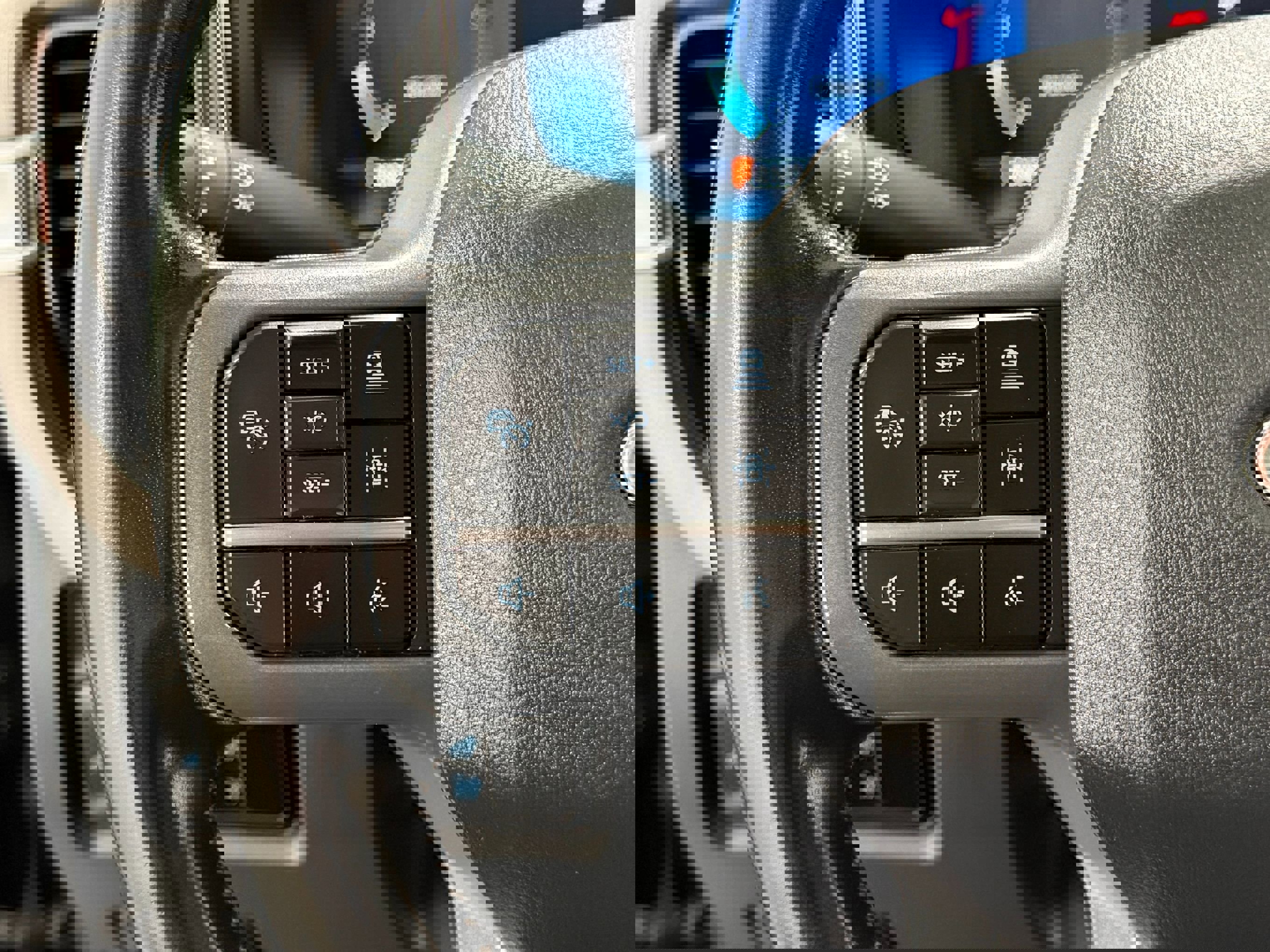 Used 2023 Ford F250 Lariat w/ Lariat Ultimate Package image 19