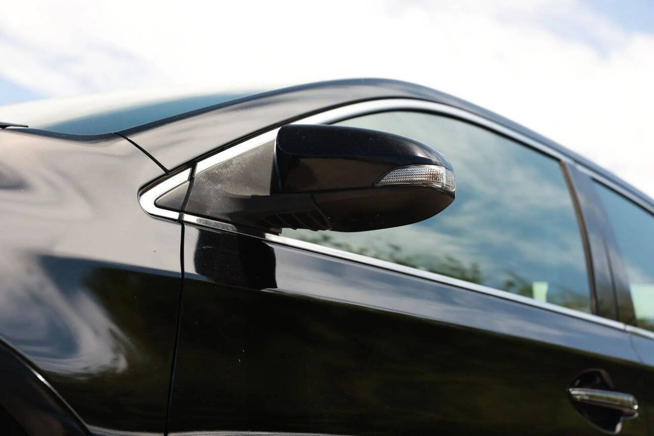 Used 2015 Toyota Avalon XLE FWD image 3