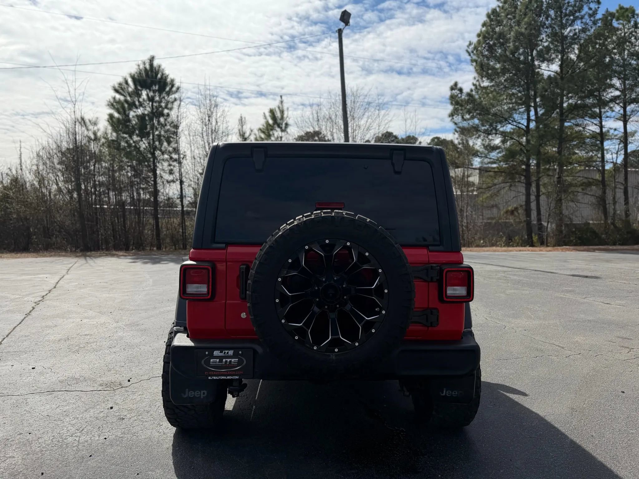 Used 2018 Jeep Wrangler Unlimited Sport S image 11