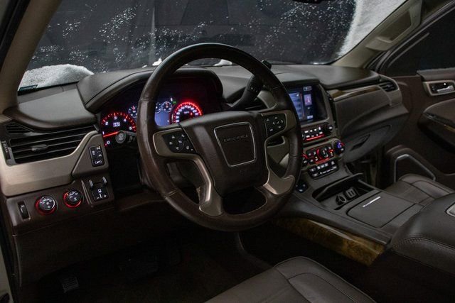 Used 2016 GMC Yukon Denali w/ Open Road Package image 27