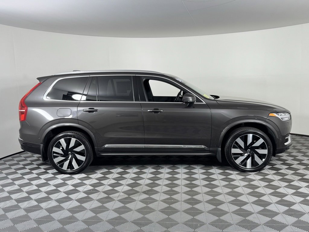 Certified 2024 Volvo XC90 T8 Ultimate w/ Protection Package Premier image 4