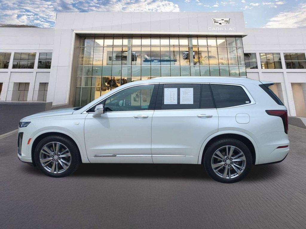 Certified 2023 Cadillac XT6 Premium Luxury image 9