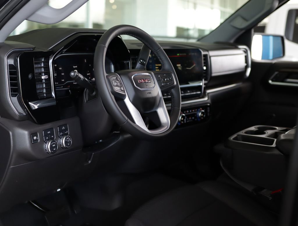 Used 2024 GMC Sierra 1500 Elevation image 9