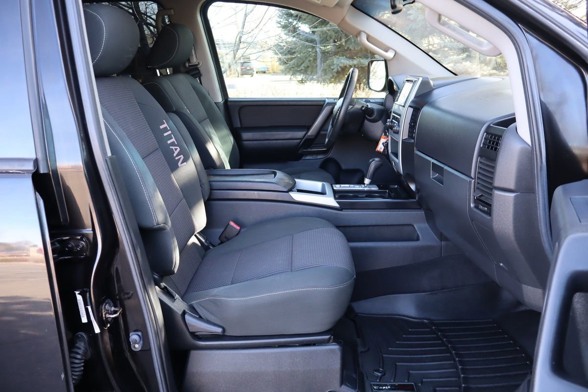 Used 2014 Nissan Titan PRO-4X image 22