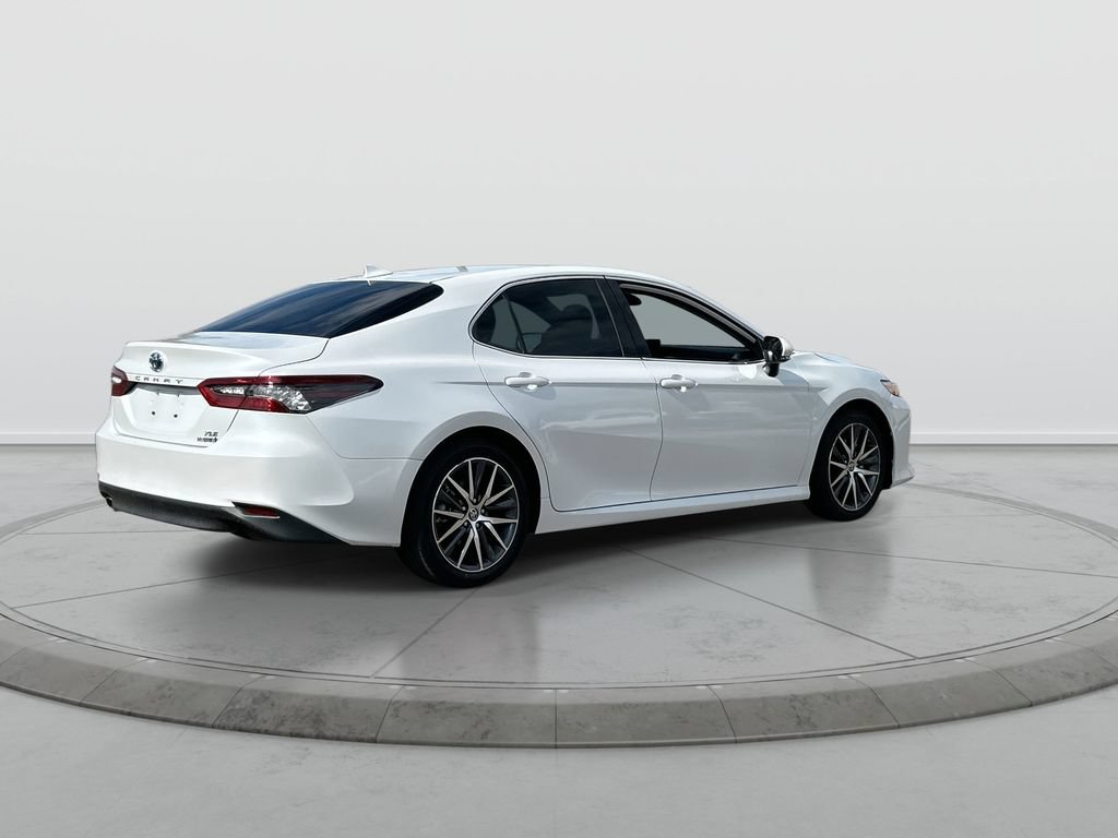 Used 2022 Toyota Camry XLE FWD image 8