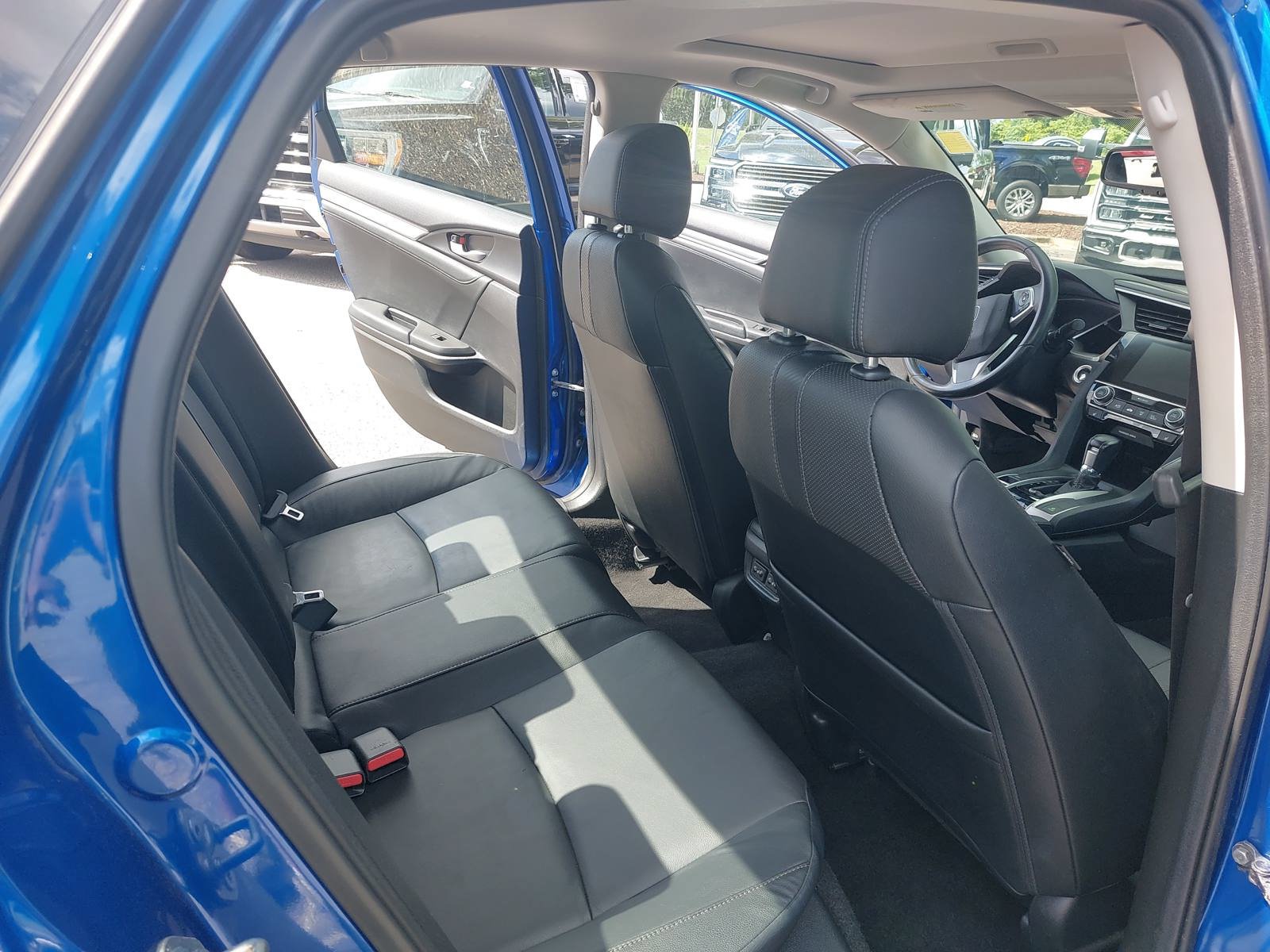 Used 2017 Honda Civic Touring image 11