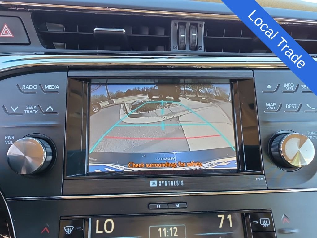 Used 2013 Toyota Avalon Limited w/ Technology Pkg FWD image 19