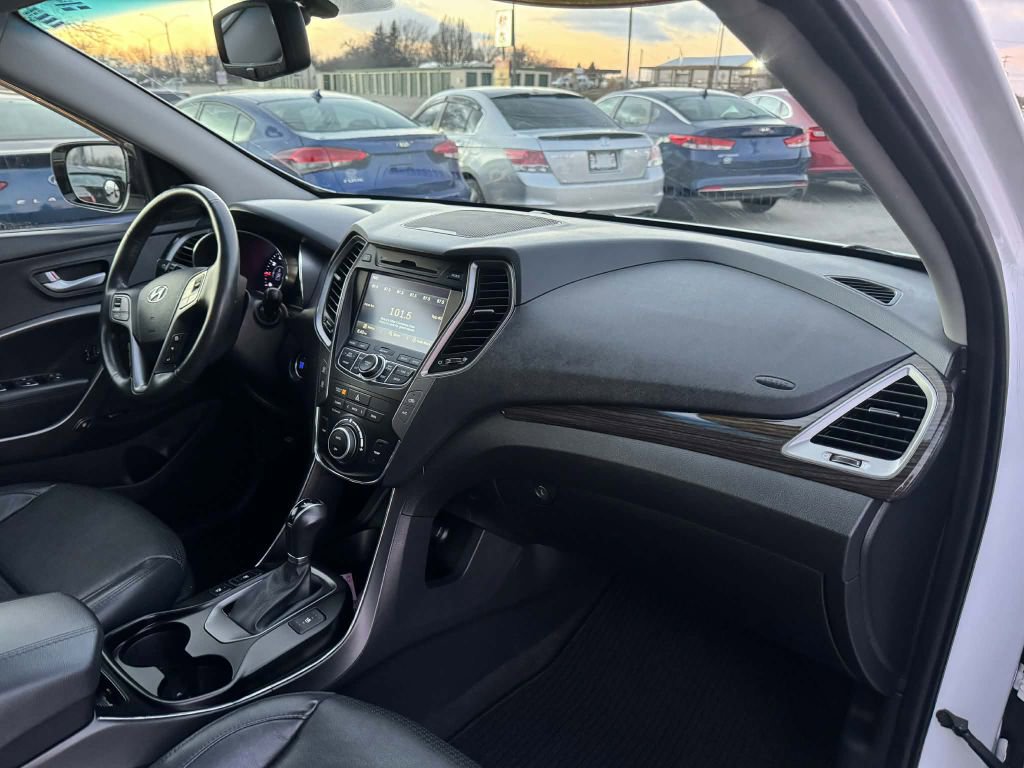 Used 2015 Hyundai Santa Fe Sport 2.0T w/ Option Group 05 image 26