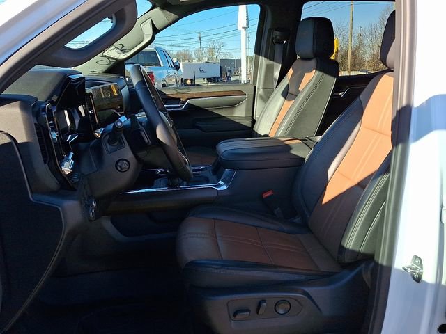 Used 2024 Chevrolet Silverado 1500 High Country w/ High Country Premium Package image 10