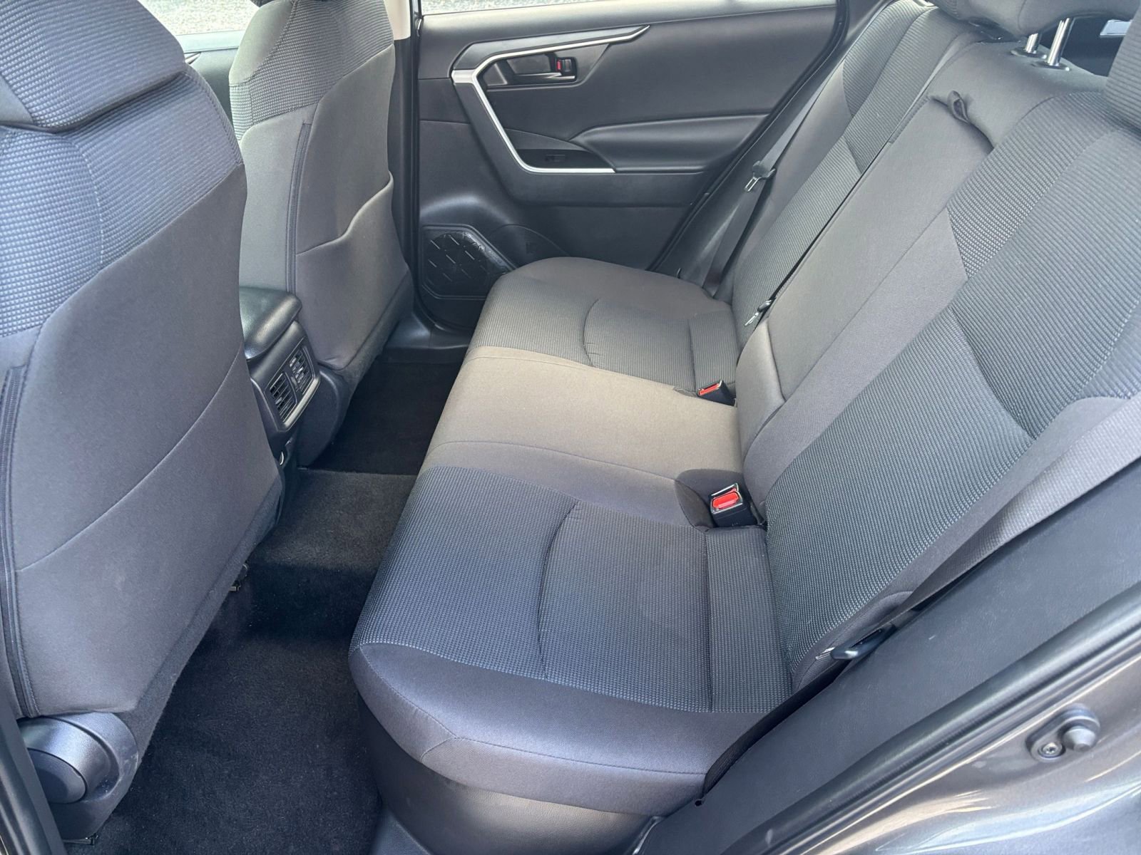 Used 2025 Toyota RAV4 LE image 22