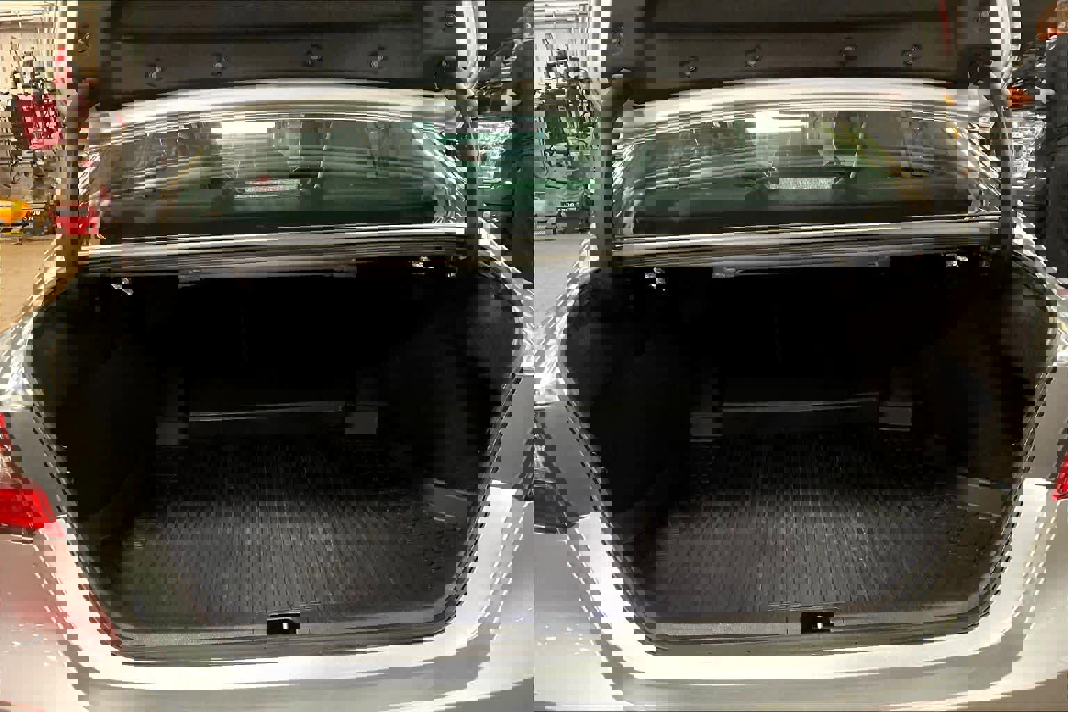 Used 2023 Toyota Camry LE image 31