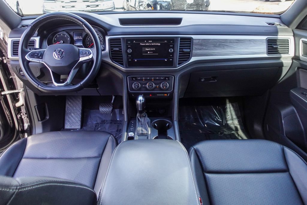 Used 2021 Volkswagen Atlas Cross Sport SE image 26