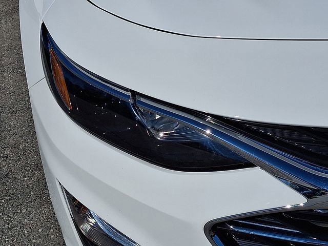Used 2025 Chevrolet Malibu LS w/ LPO, Floor Liner Package FWD image 9