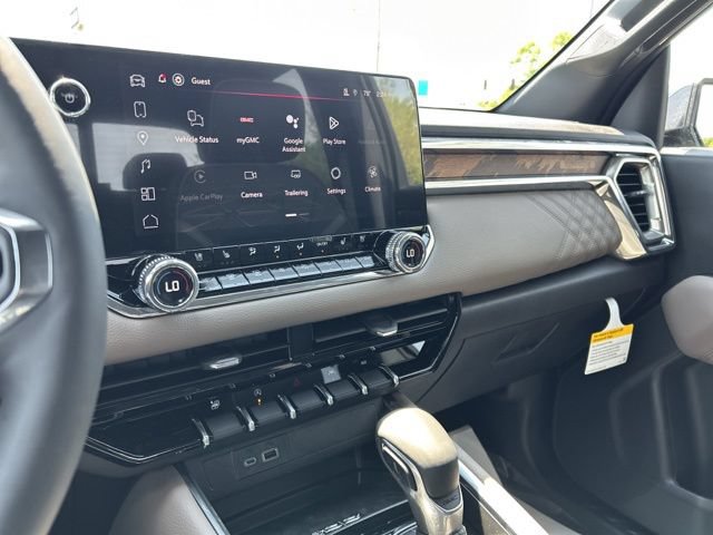 New 2026 GMC Canyon Denali w/ LPO, Denali Black Edition AWD/4WD image 32