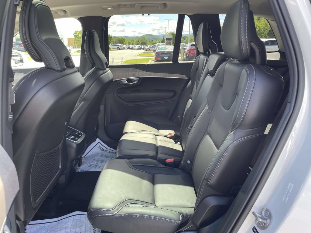 Used 2023 Volvo XC90 B6 Ultimate w/ Protection Package Premier AWD/4WD image 3