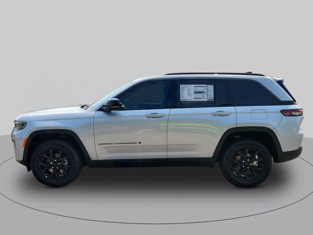 New 2026 Jeep Grand Cherokee Altitude RWD image 6