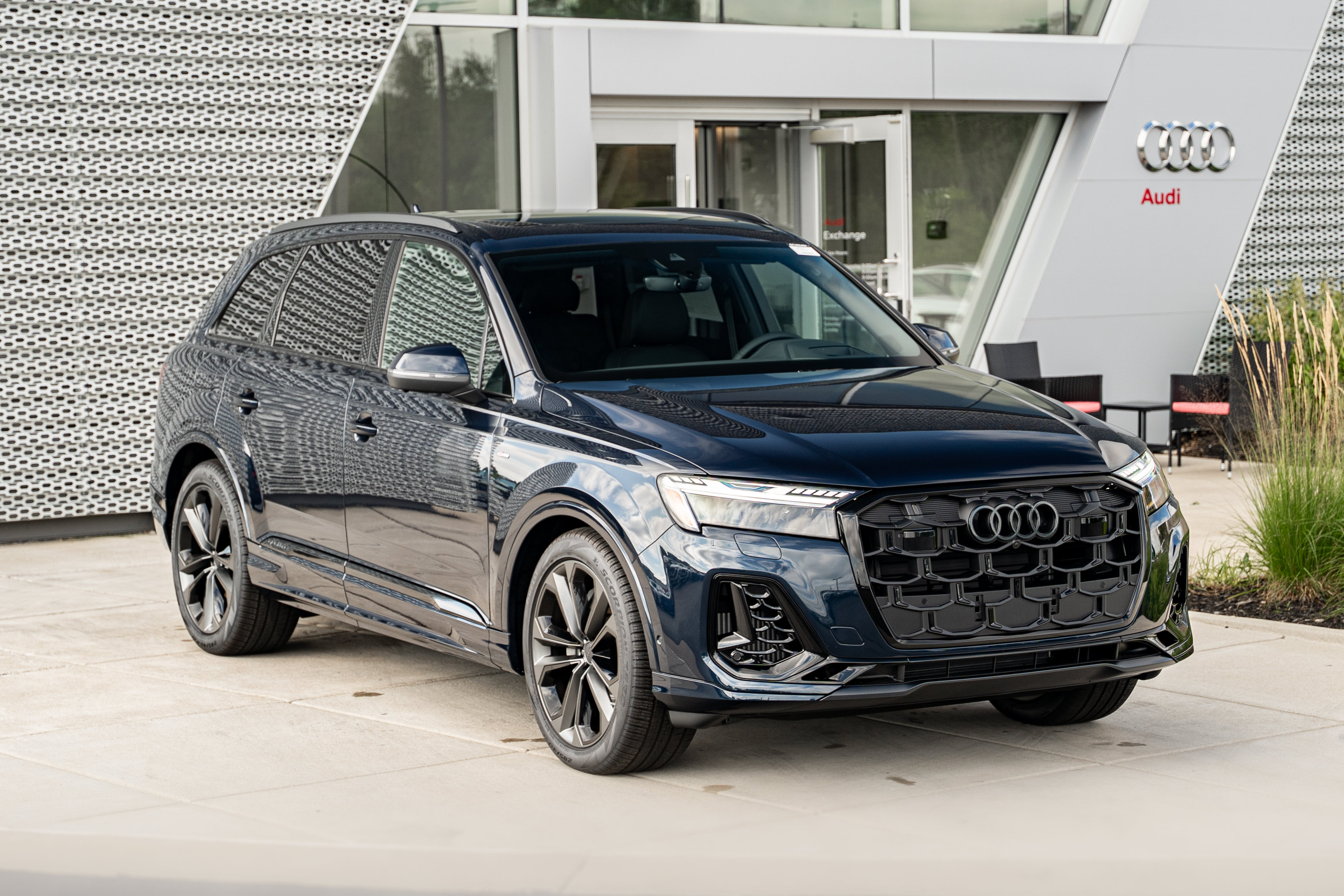 New 2026 Audi Q7 3.0T Prestige AWD/4WD image 2
