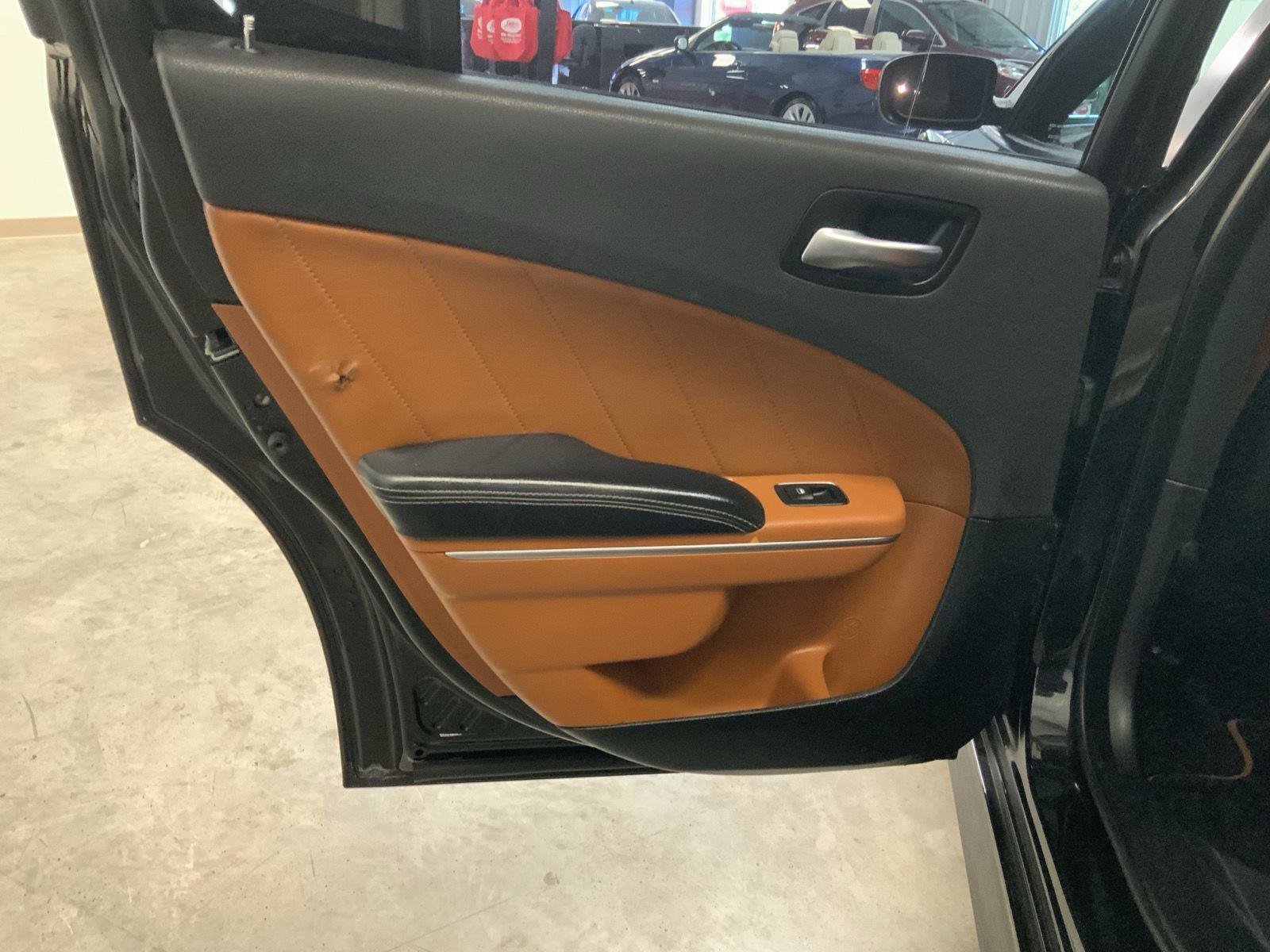 Used 2015 Dodge Charger SRT w/ Laguna Leather Package RWD image 33