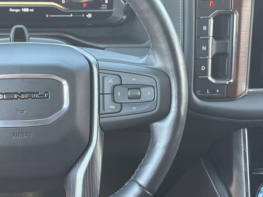 Used 2023 GMC Yukon XL Denali Ultimate AWD/4WD image 10