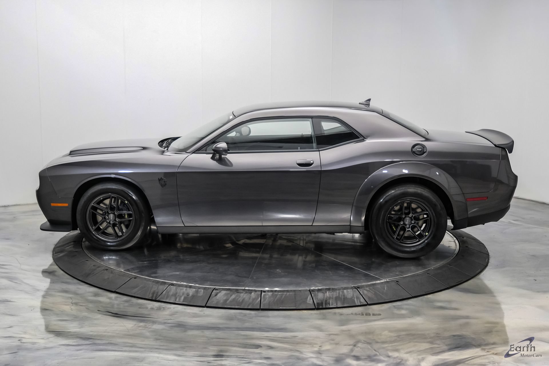 Used 2023 Dodge Challenger SRT Hellcat Redeye RWD image 8
