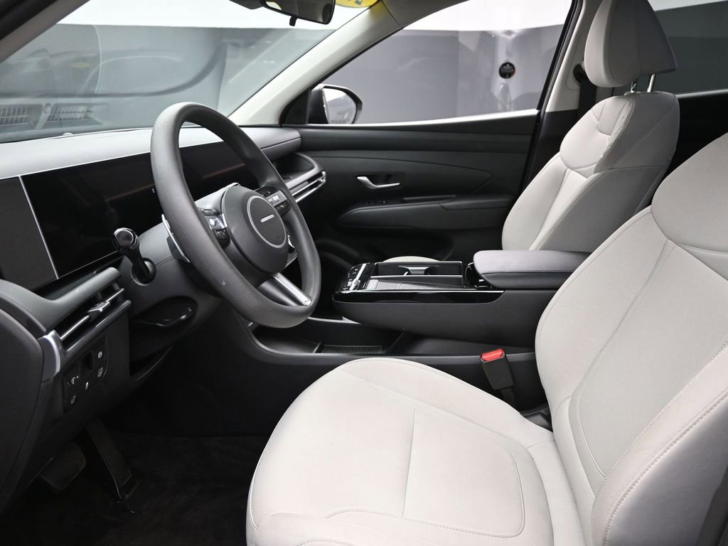 Used 2025 Hyundai Tucson Blue image 14
