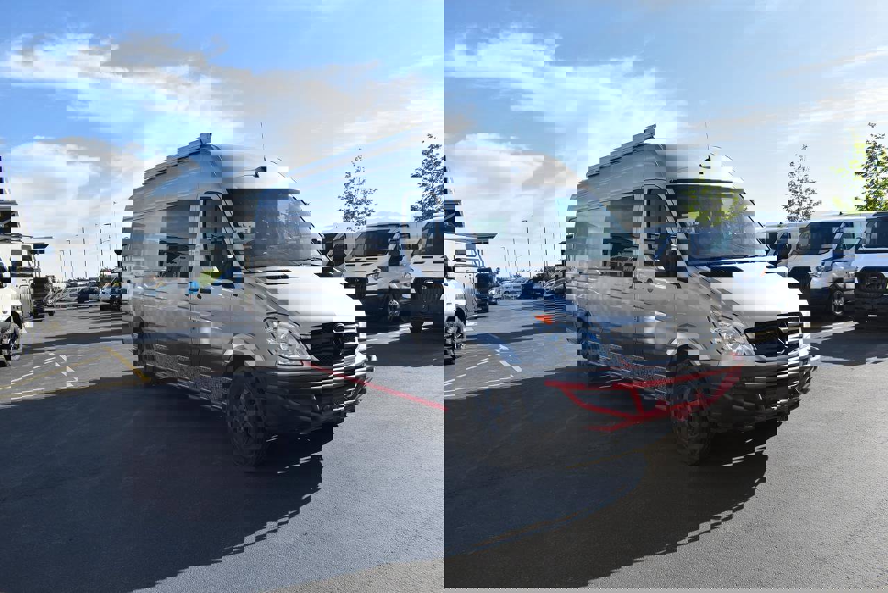 Used 2013 Mercedes-Benz Sprinter 2500 image 3