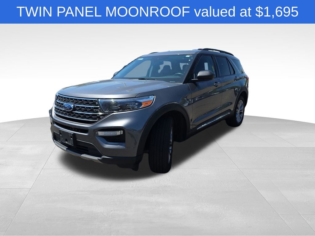 Used 2023 Ford Explorer XLT w/ Equipment Group 202A AWD/4WD image 4