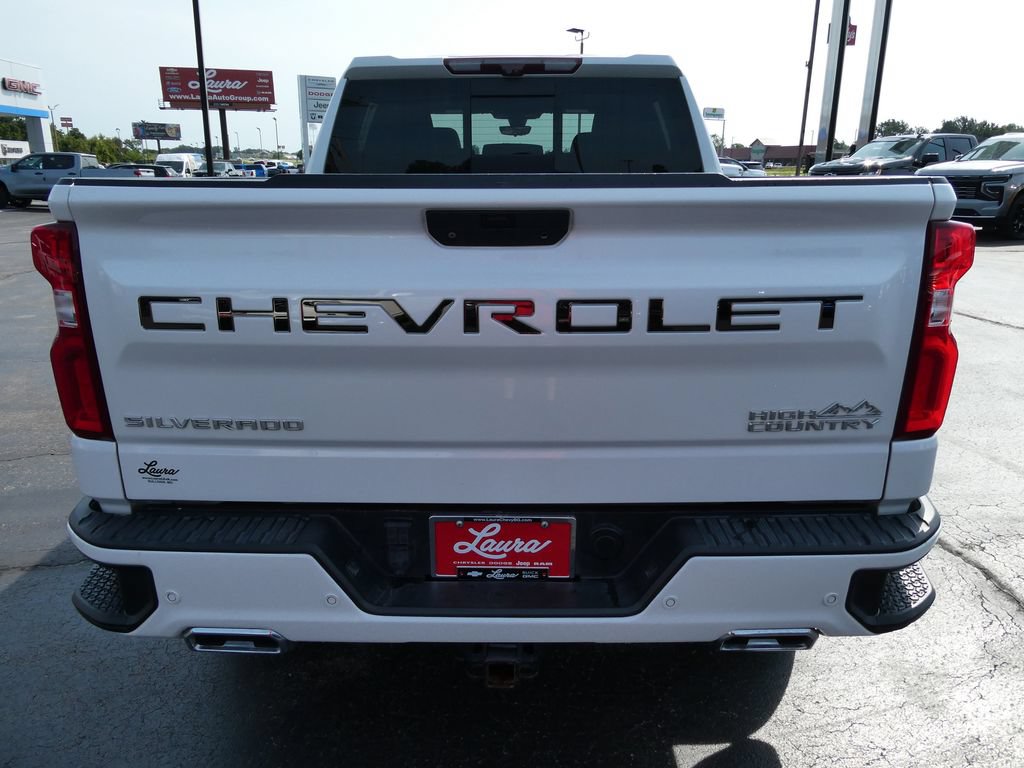 Used 2021 Chevrolet Silverado 1500 High Country w/ Technology Package AWD/4WD image 6