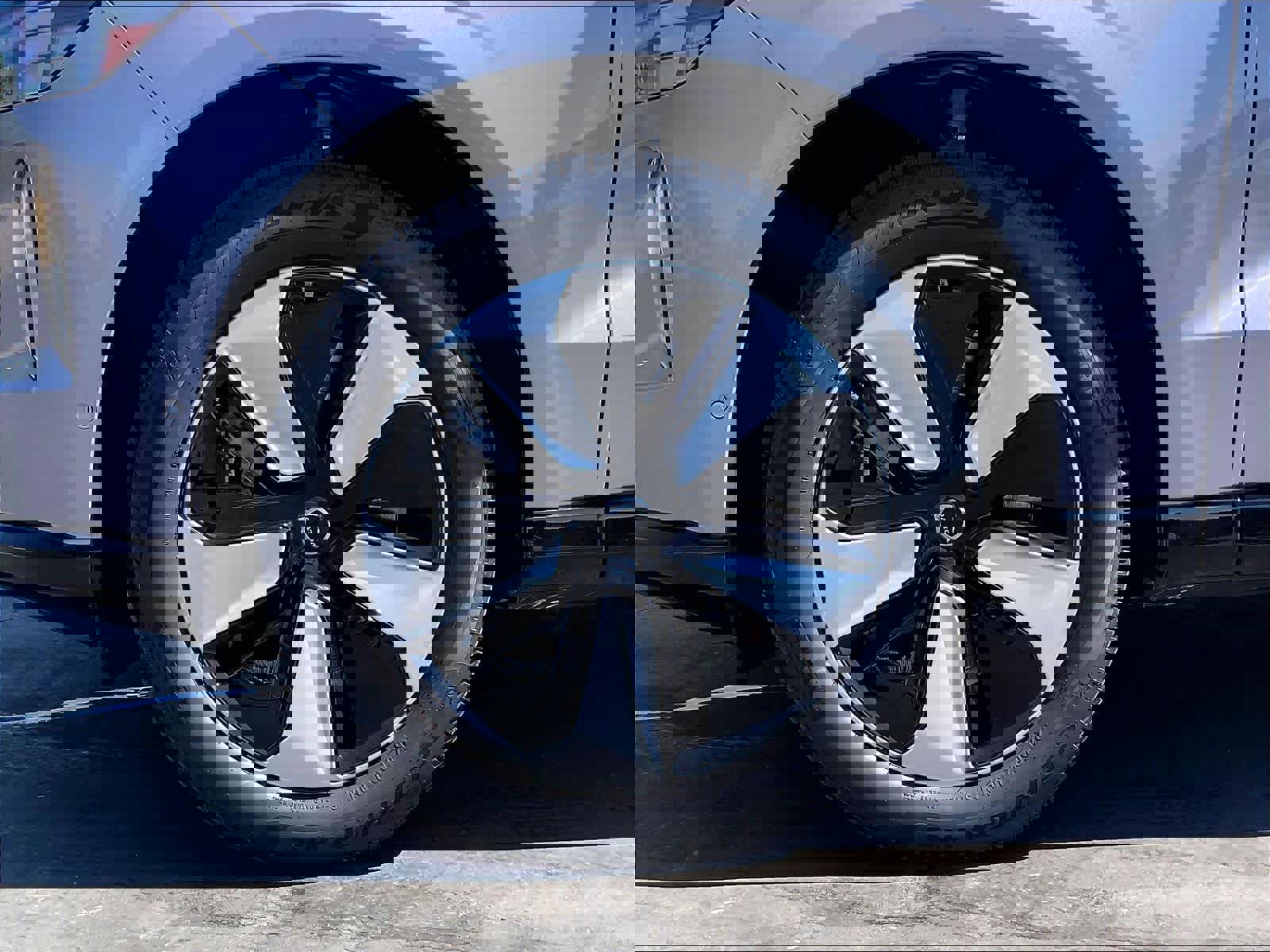 New 2026 Volvo EX90 Plus image 14