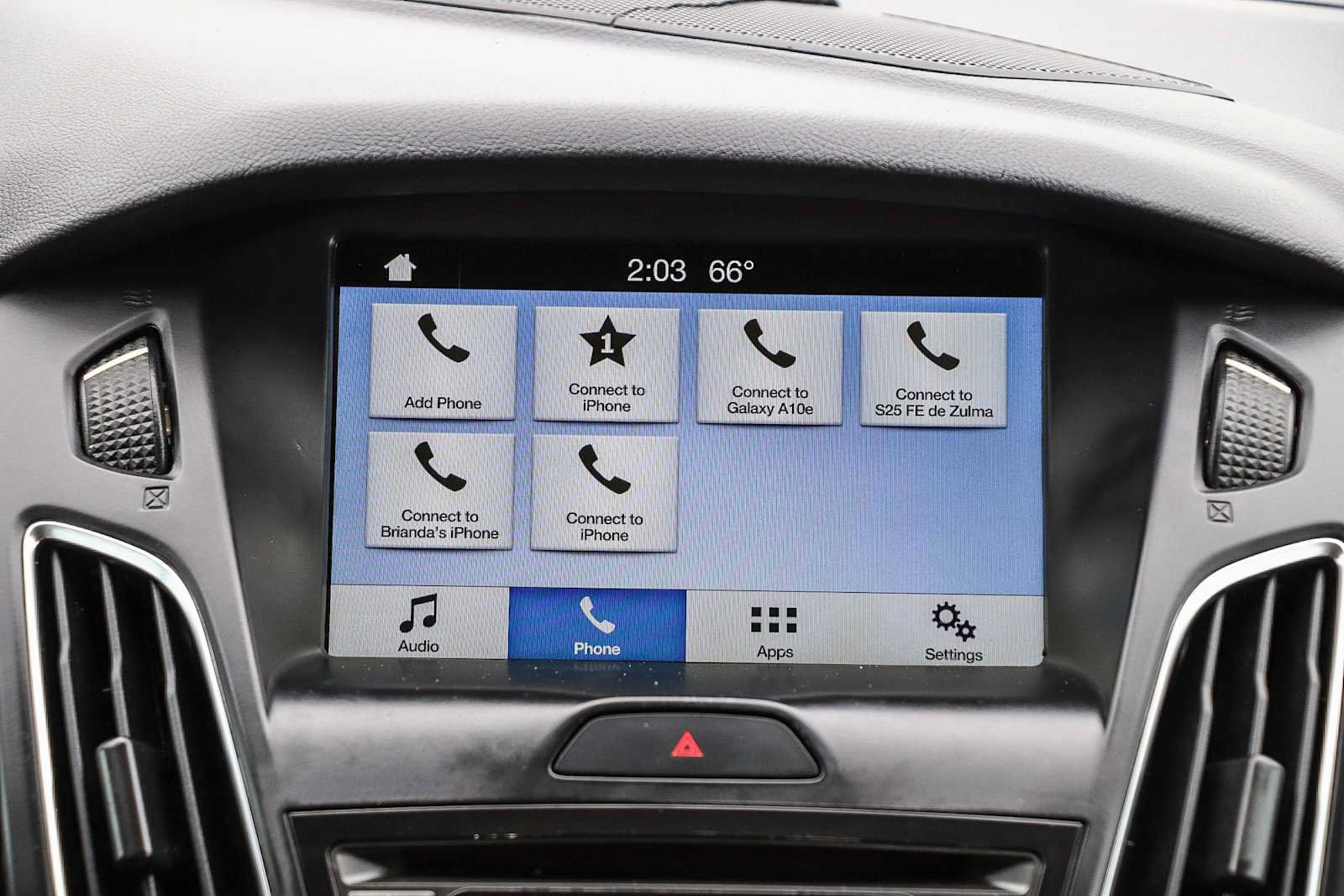 Used 2018 Ford Focus SEL FWD image 11