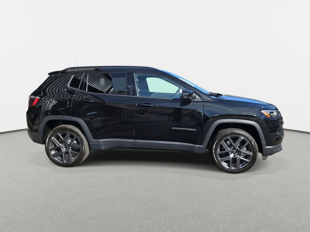 New 2026 Jeep Compass Limited image 4