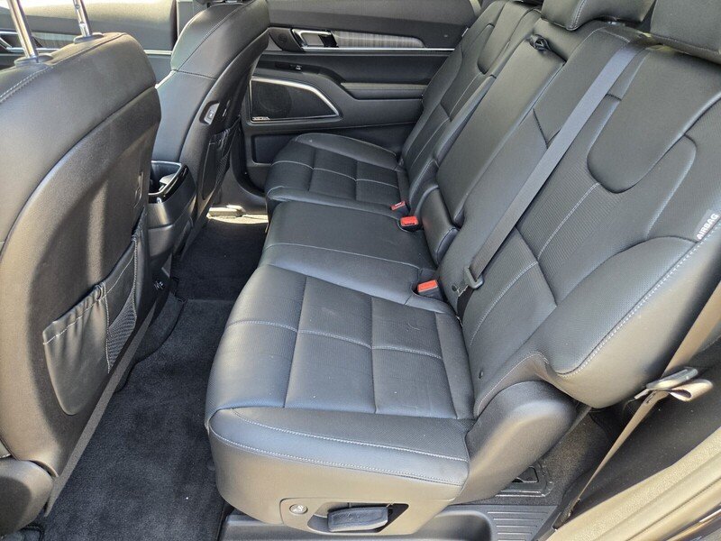 Certified 2025 Kia Telluride SX FWD image 13