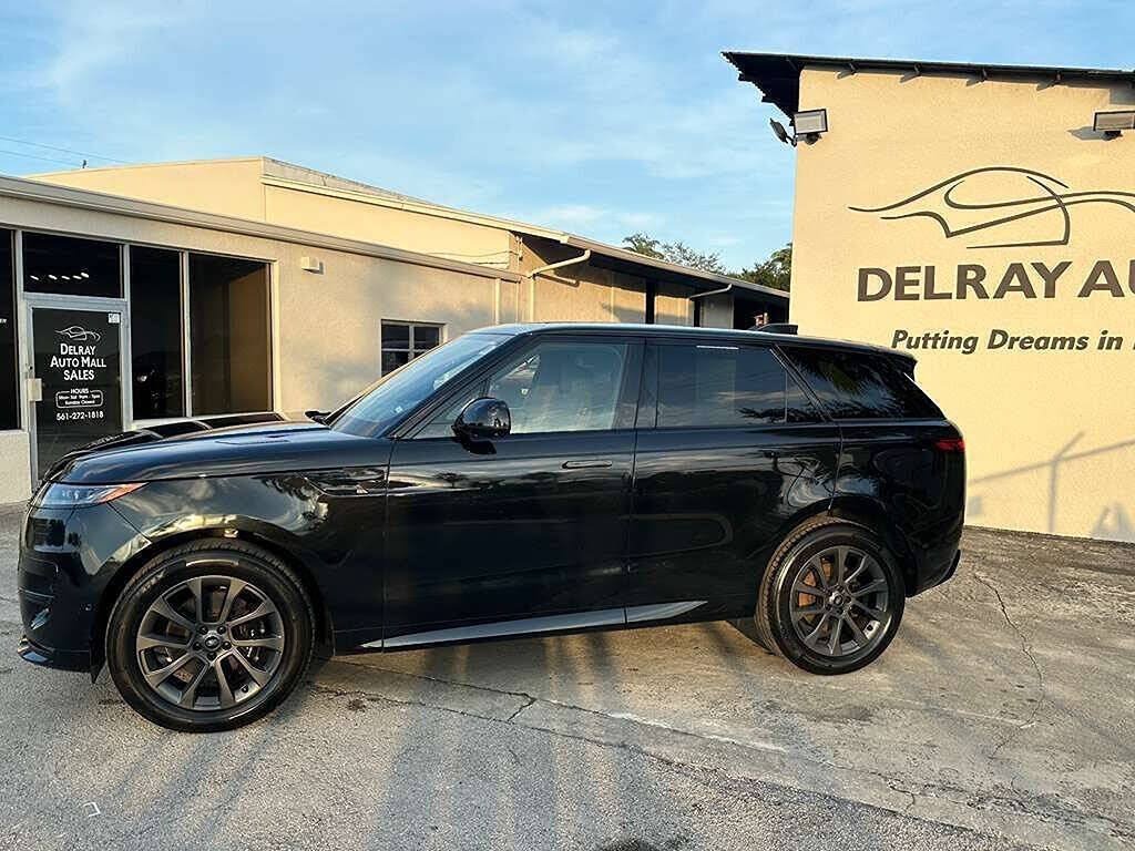 Used 2024 Land Rover Range Rover Sport Dynamic SE AWD/4WD image 6