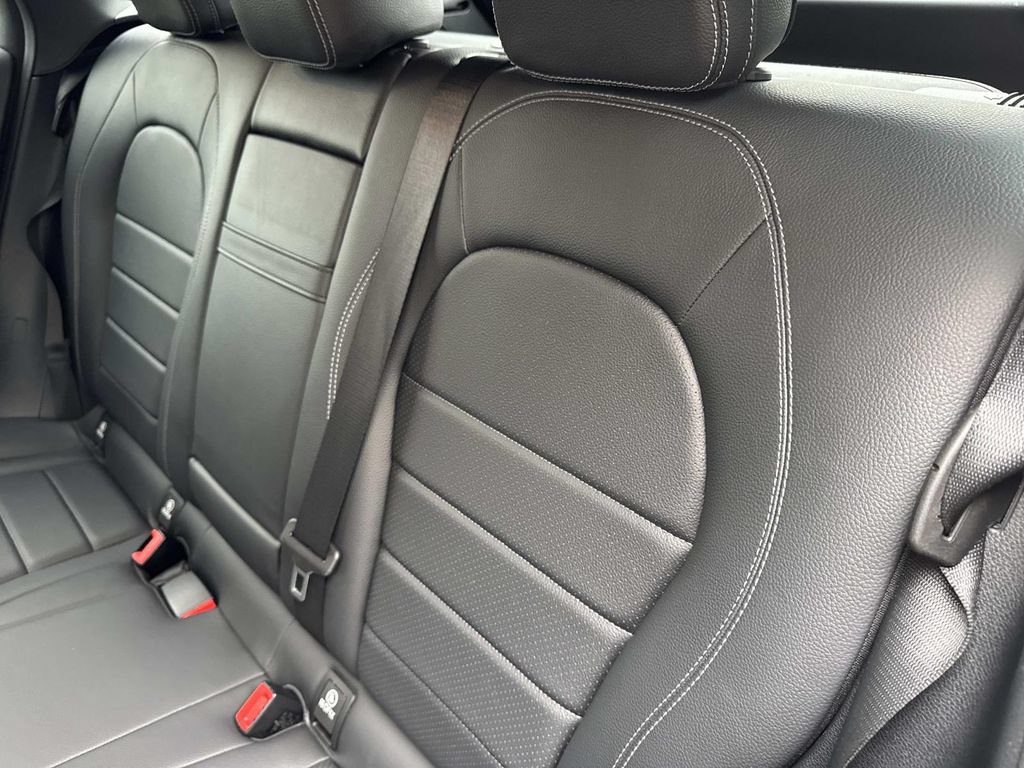 Used 2022 Mercedes-Benz GLC 300 4MATIC image 14