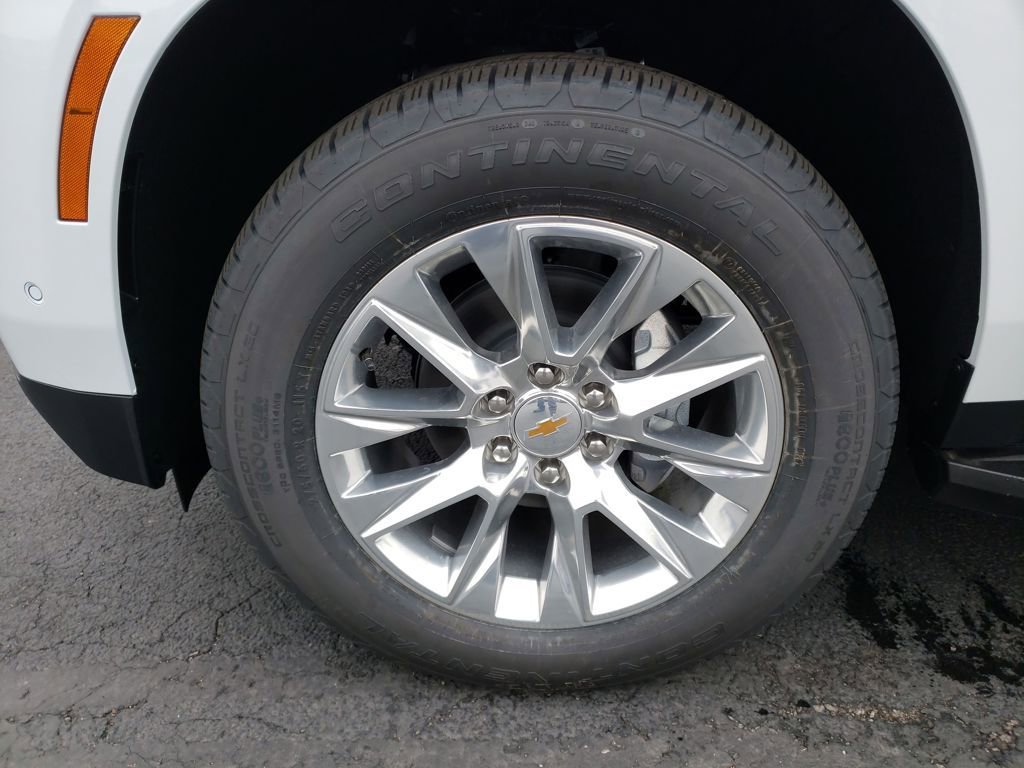 New 2026 Chevrolet Suburban Premier w/ Sun And Tow Package image 25