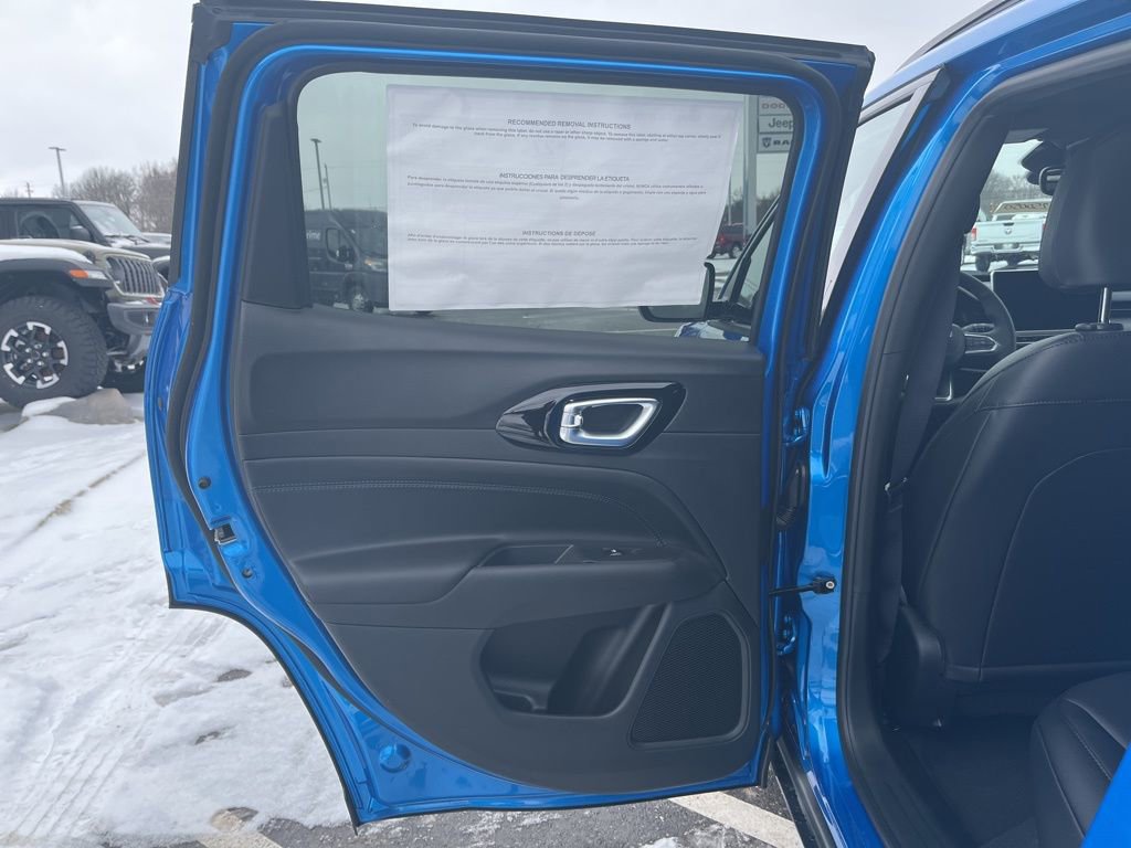 New 2025 Jeep Compass Latitude w/ Convenience Group image 20