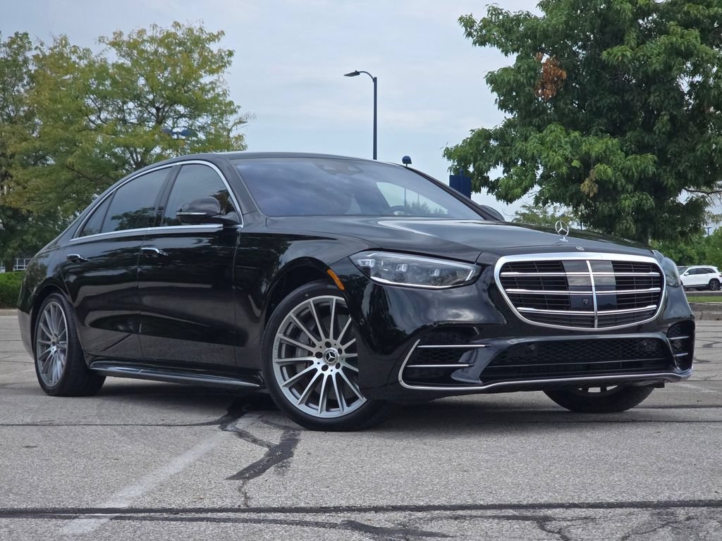 Used 2022 Mercedes-Benz S 580 4MATIC Sedan image 1