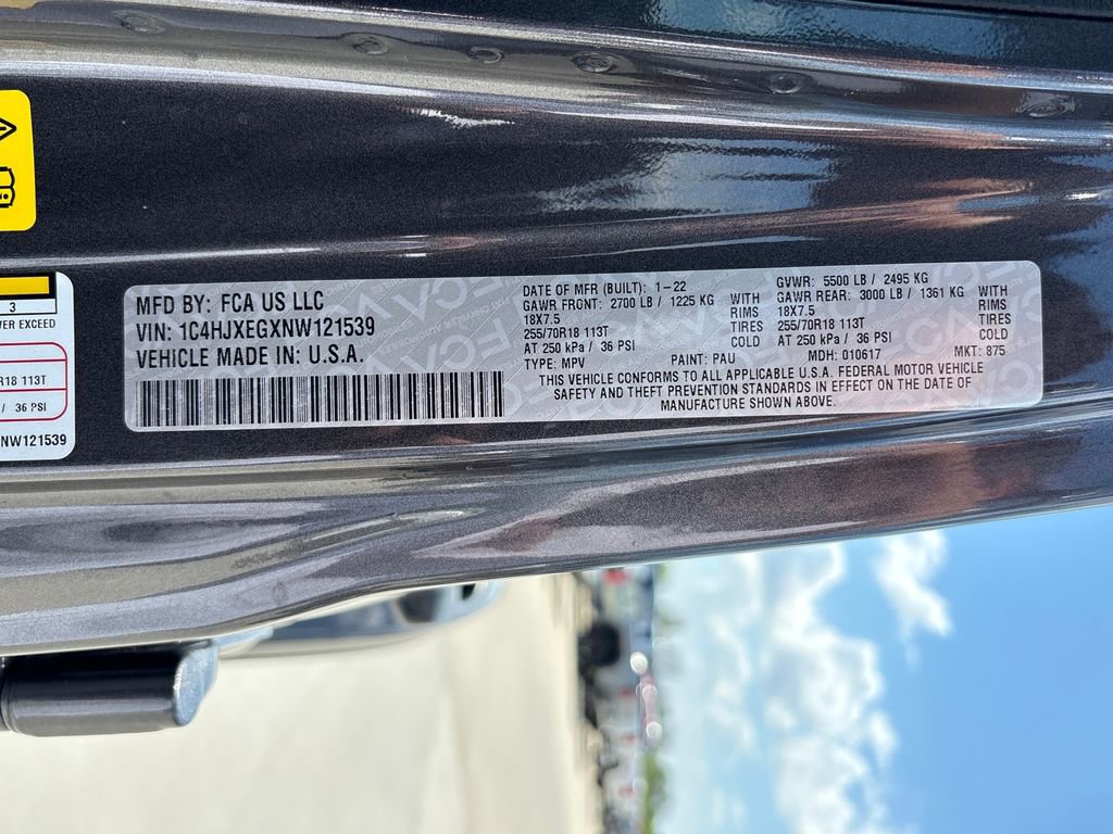 Used 2022 Jeep Wrangler Unlimited Sahara AWD/4WD image 31