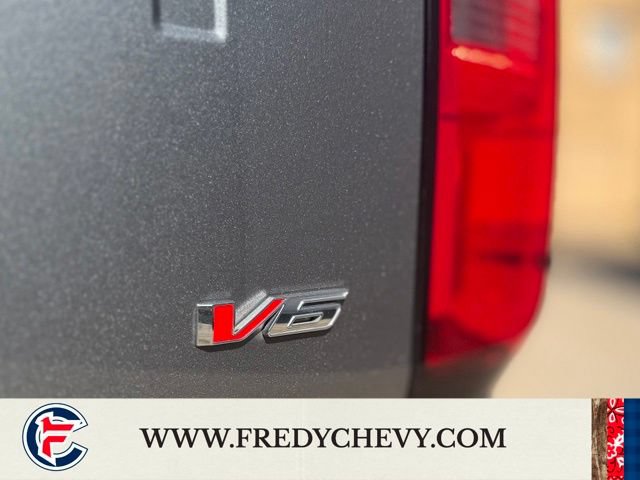 Used 2022 Chevrolet Colorado Z71 AWD/4WD image 27