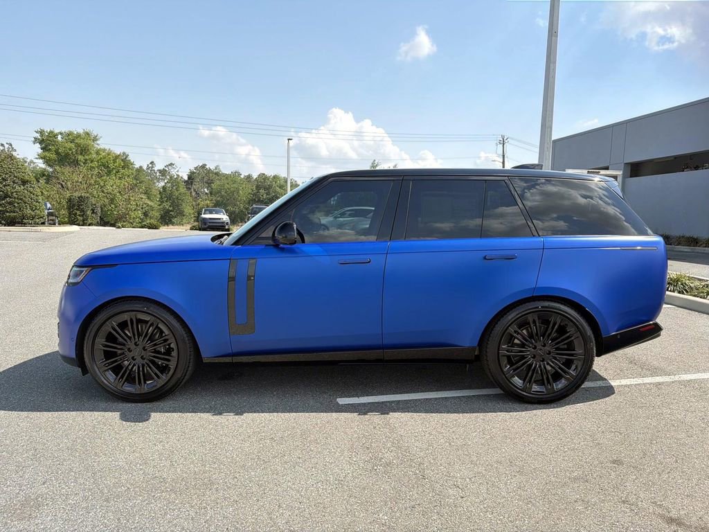 New 2026 Land Rover Range Rover SE AWD/4WD image 2