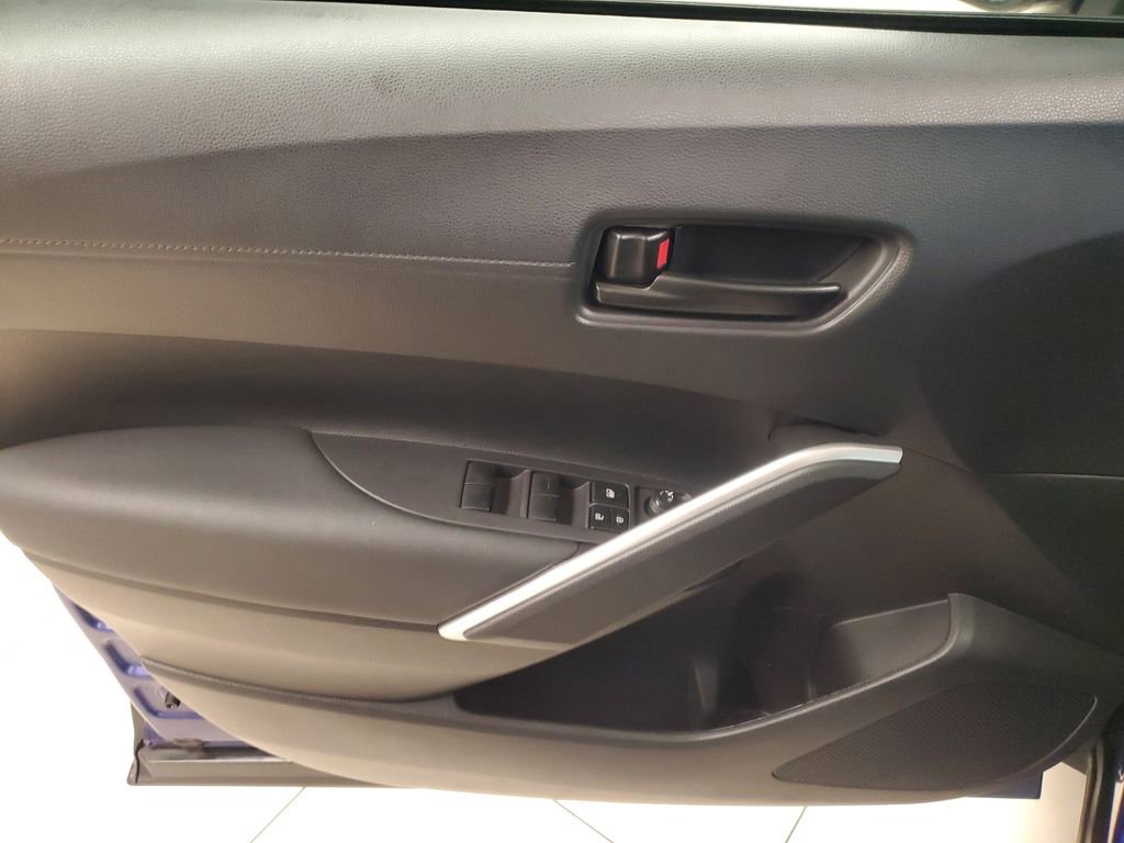 Certified 2024 Toyota Corolla Cross LE w/ Moonroof Package image 19