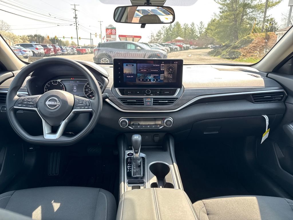 New 2026 Nissan Altima 2.5 SV w/ SV Special Edition Package image 13