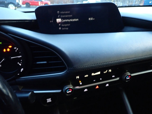 Used 2020 MAZDA MAZDA3 AWD Sedan w/ Select Package image 22