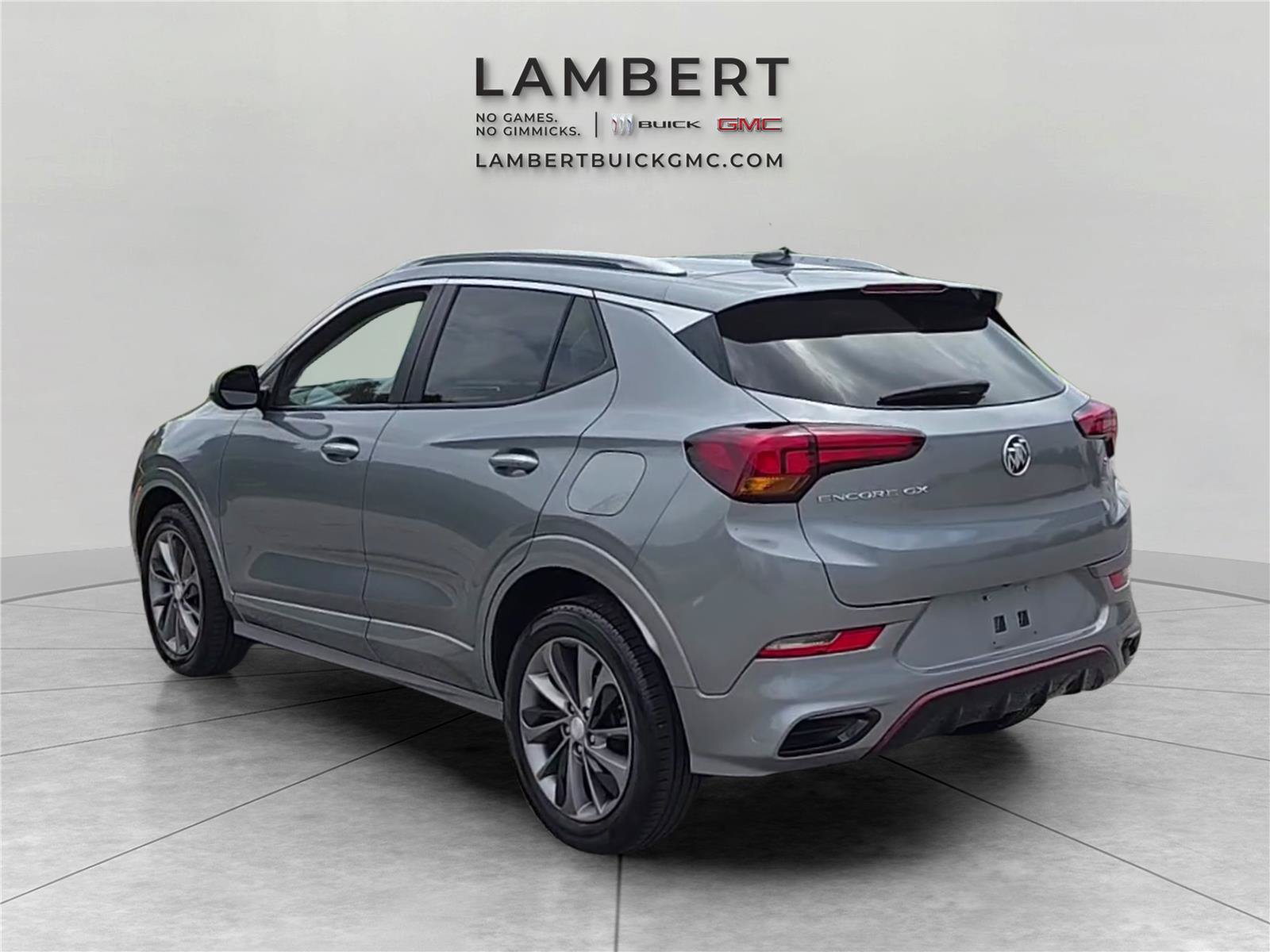 Used 2023 Buick Encore GX Select w/ Sport Touring Package FWD image 3