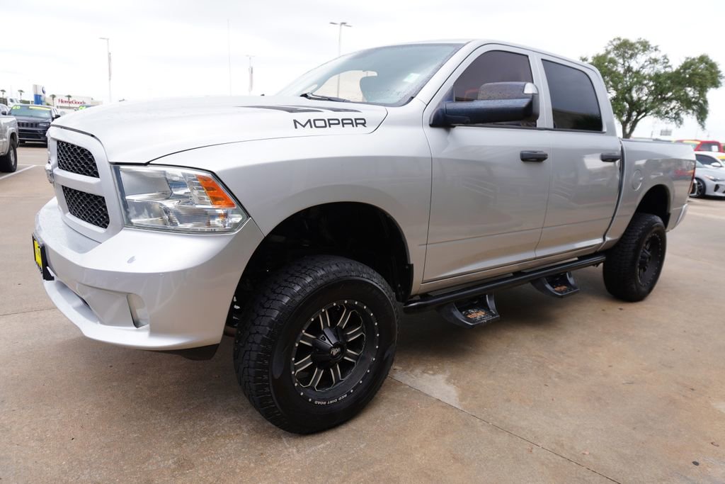 Used 2014 RAM 1500 Express AWD/4WD image 3