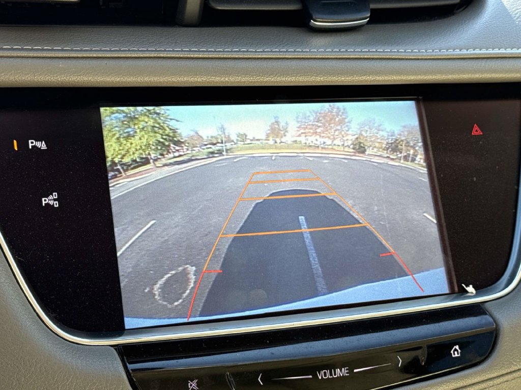 Used 2017 Cadillac XT5 Premium Luxury w/ Driver Assist Package FWD image 33