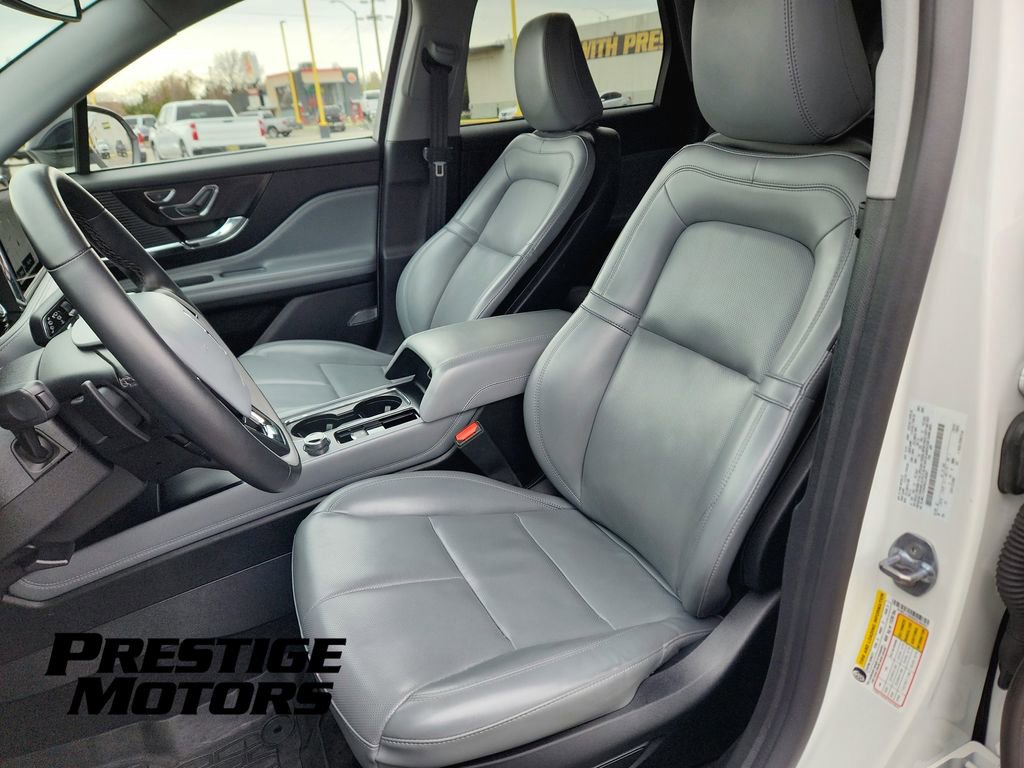 Used 2022 Lincoln Corsair AWD w/ Equipment Group 101A image 18
