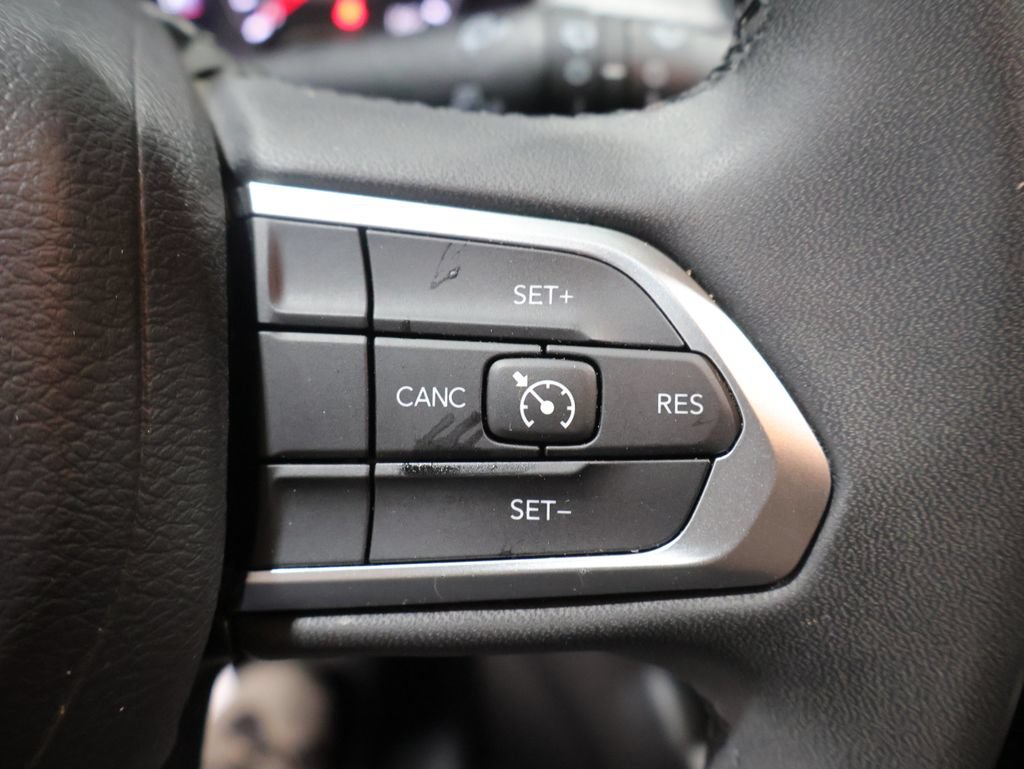 Certified 2024 Jeep Compass Latitude AWD/4WD image 20